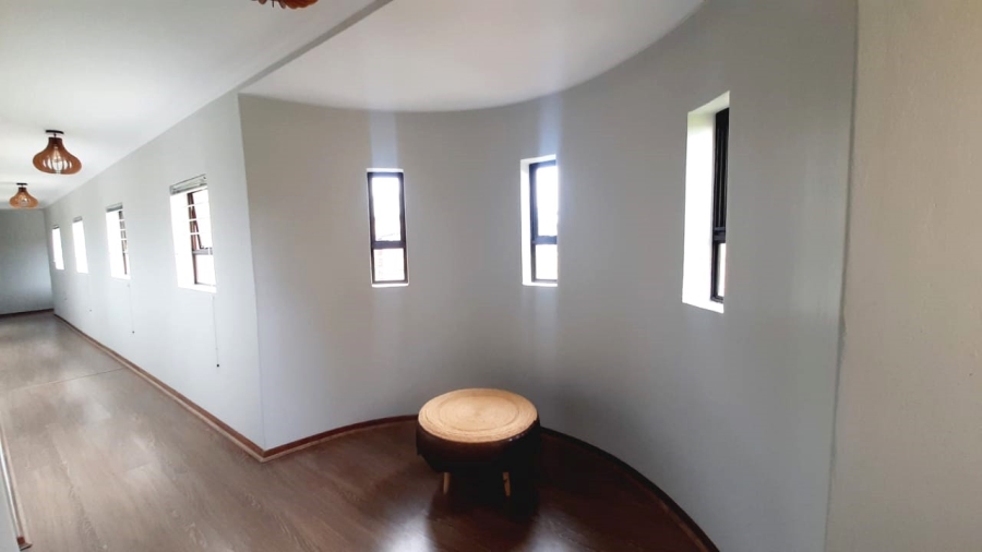 4 Bedroom Property for Sale in Bethlehem Free State
